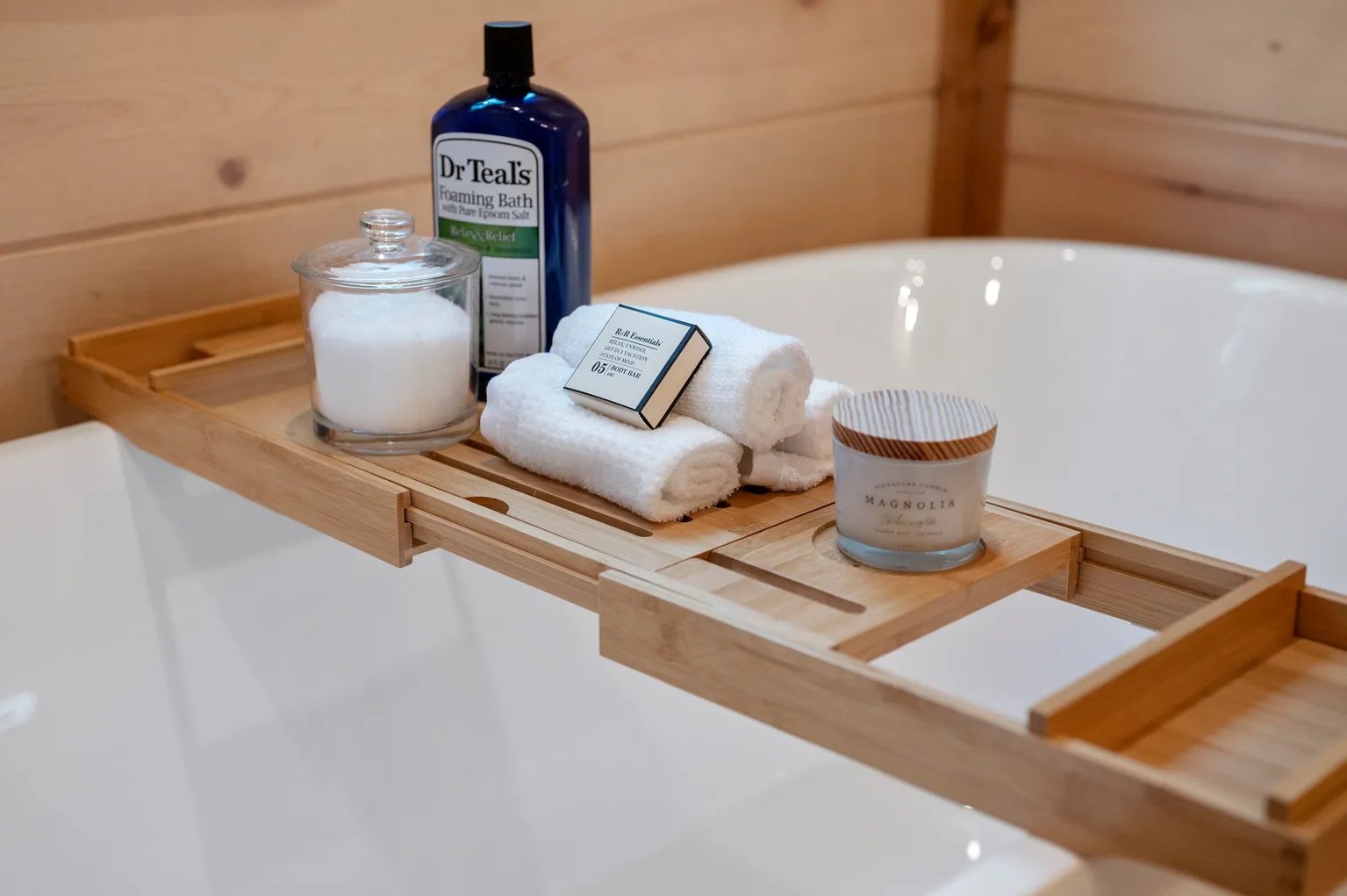 Primary bathroom soaking tub detail