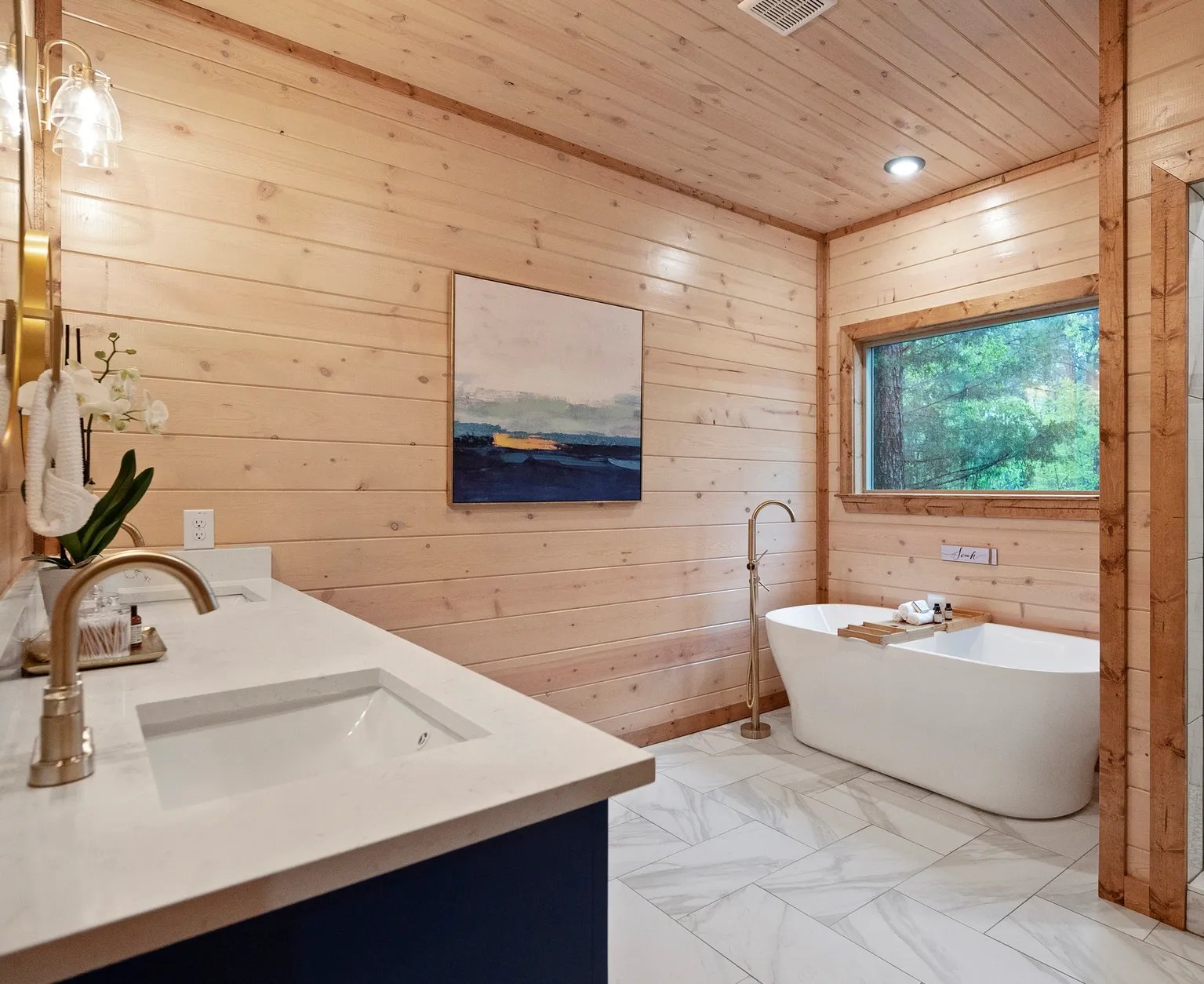 Primary bathroom soaking tub